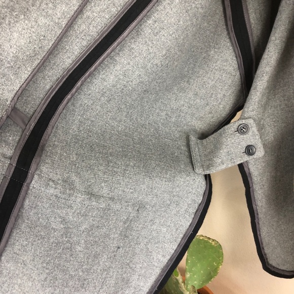 ✖️SOLD✖️•CASLON• Nordstrom Oversized Cape Coat - Picture 6 of 8